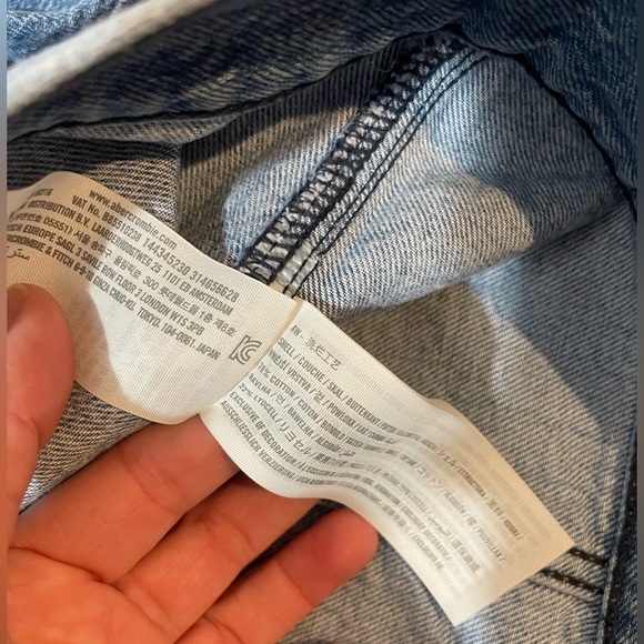 ABERCROMBIE Two Tone Jean Jacket - Picture 6 of 9